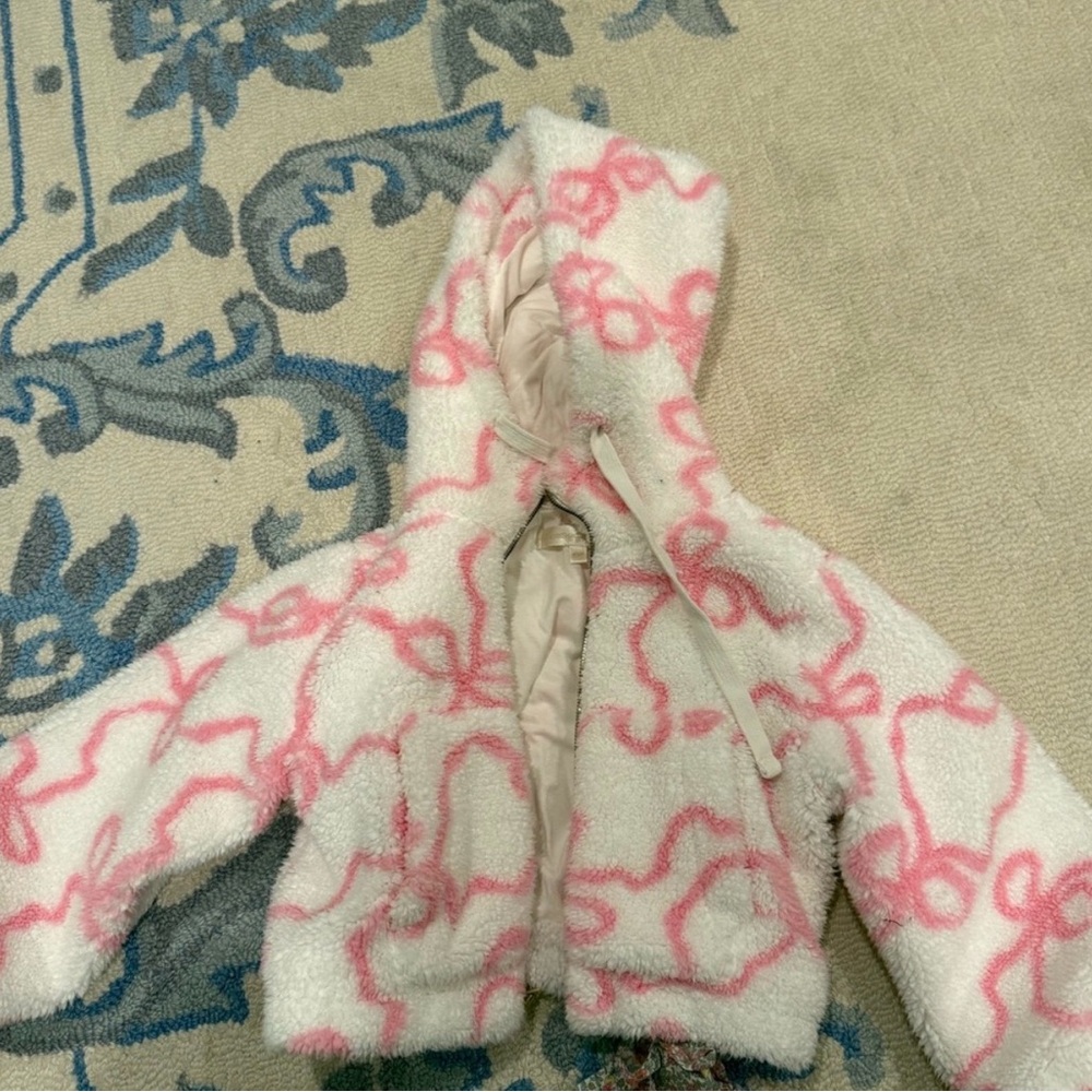 Love shack fancy Cozy Pink and White Hooded Bow Jacket size 4-5 T